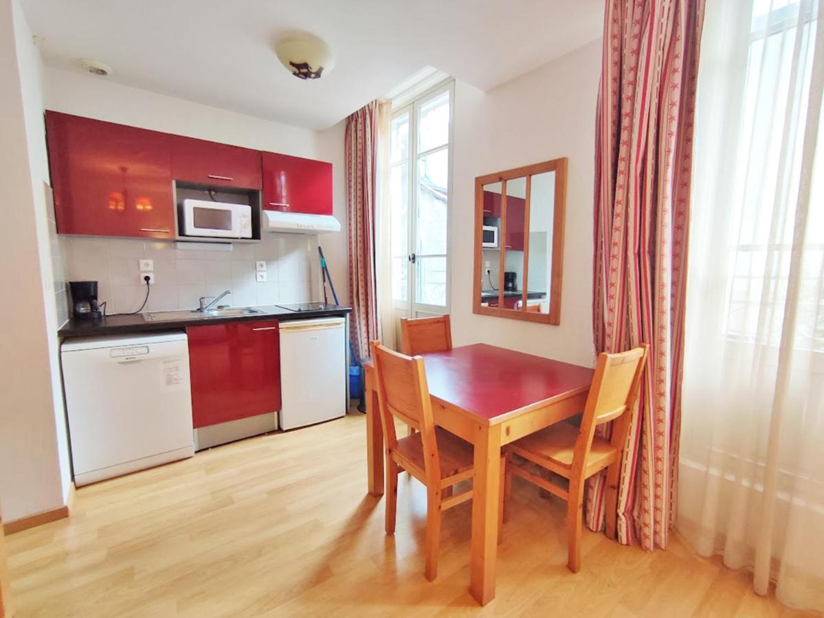 Le Bouquetin, Studio, Centre Luchon, Wifi, Casier A Skis, Ascenseur, 3 Personnes Bagnères-de-Luchon Exteriér fotografie
