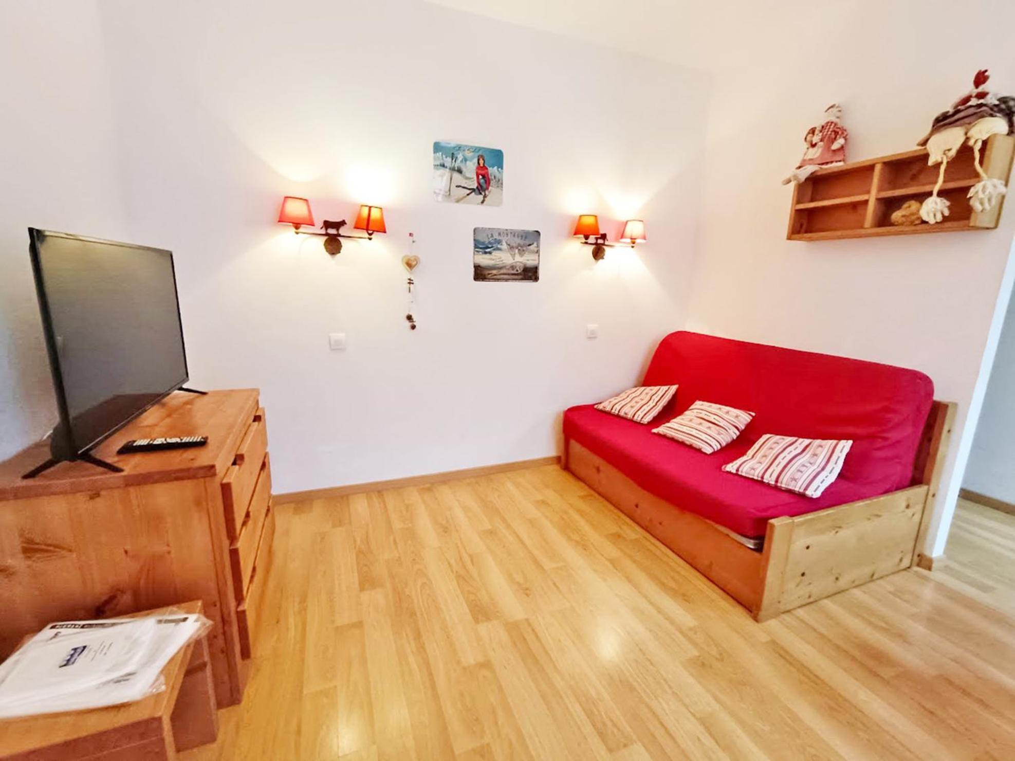Le Bouquetin, Studio, Centre Luchon, Wifi, Casier A Skis, Ascenseur, 3 Personnes Bagnères-de-Luchon Exteriér fotografie
