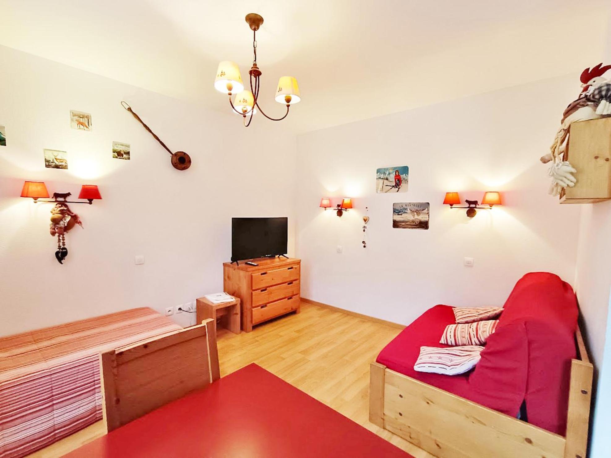 Le Bouquetin, Studio, Centre Luchon, Wifi, Casier A Skis, Ascenseur, 3 Personnes Bagnères-de-Luchon Exteriér fotografie